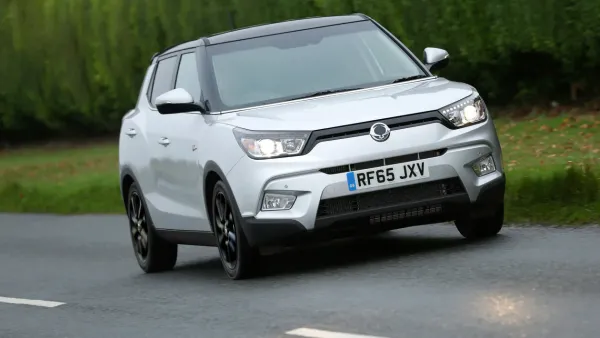 SsangYong Tivoli 4x4 Plateado