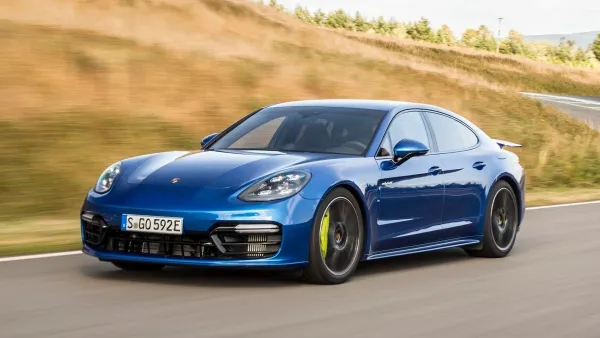 Porsche Panamera Turbo S E-Hybrid Azul