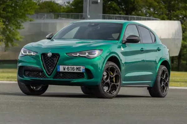 Alfa Romeo Stelvio Quadrifoglio 2024 Verde