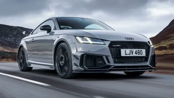 Audi TT Gris