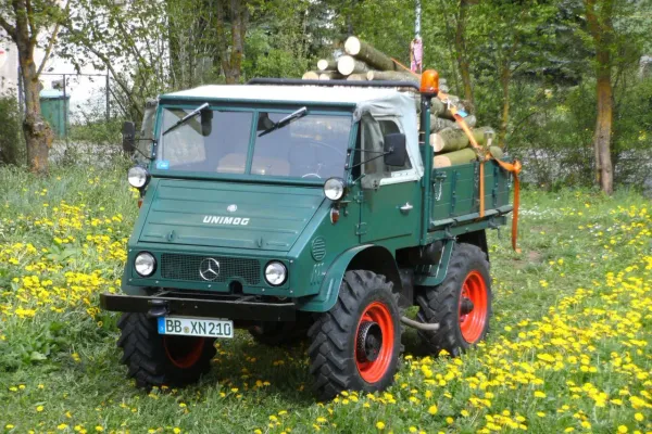 Unimog 401 Verde