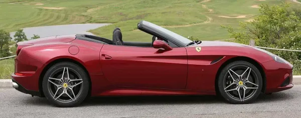 Ferrari California T Rojo