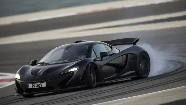 McLaren P1 Negro