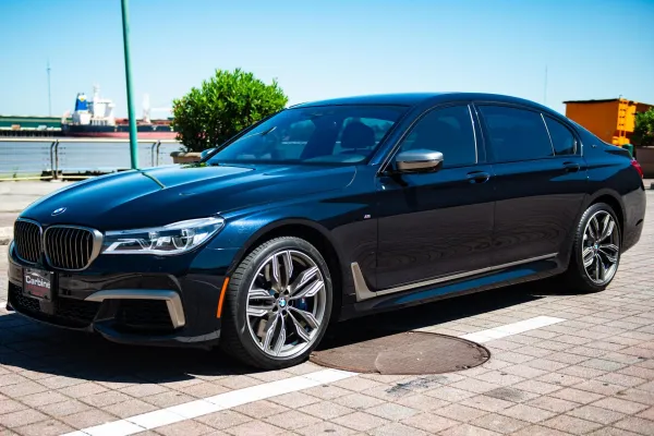 BMW M760i 2018 Negro