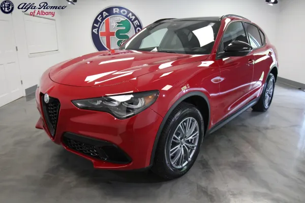 Alfa Romeo Stelvio Sprint 2024 Rojo