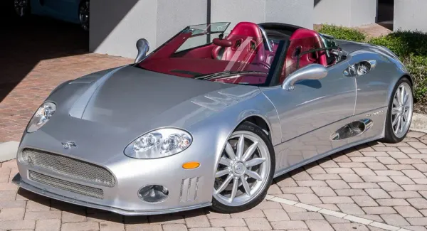 Spyker C8 Spyder Plateado