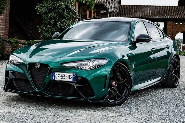 Alfa Romeo Giulia GTAm Verde