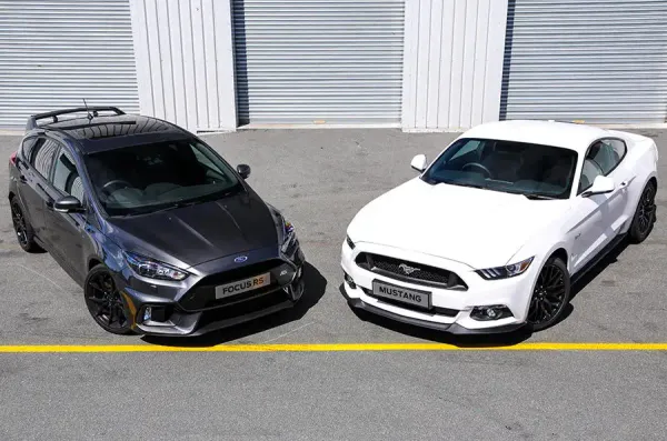 Ford Focus RS vs. Ford Mustang