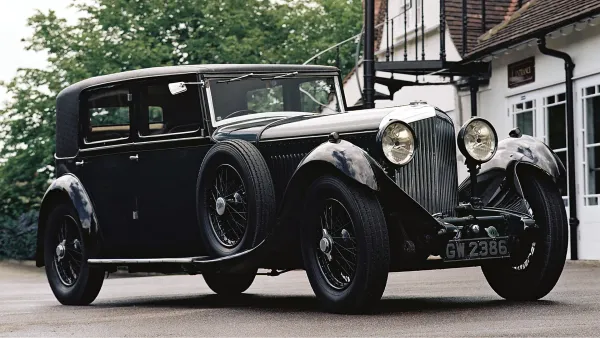 El Bentley 8 Litros (1930) Negro