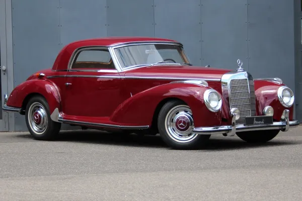 Mercedes Benz 300S de 1951 Rojo