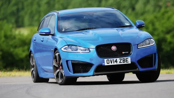 Jaguar XFR-S Sportbrake 2015 Azul