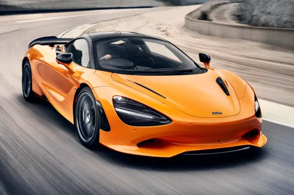 McLaren 750S Naranja