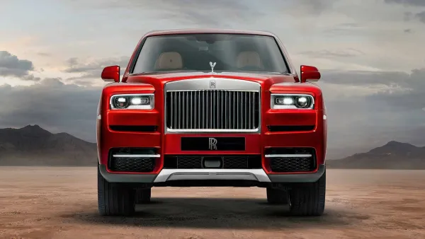 Rolls-Royce Cullinan Rojo