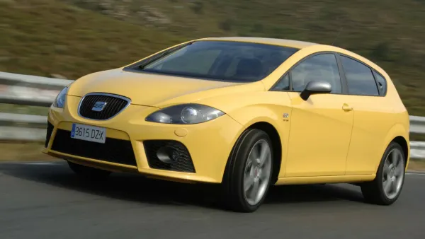 SEAT León FR Amarillo