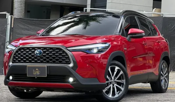  Toyota Corolla Cross 2023 Rojo