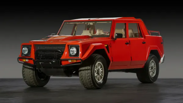 Lamborghini LM002 Rojo