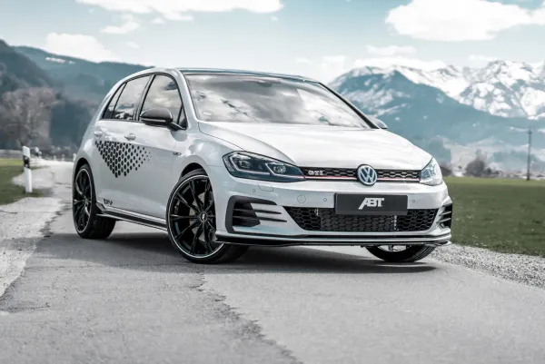 Volkswagen Golf TCR Blanco