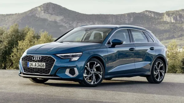 Audi A3 Sportback 2023 Azul