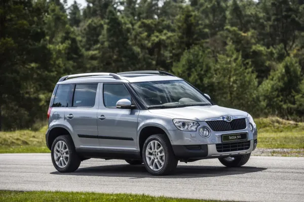 Skoda Yeti Plateado