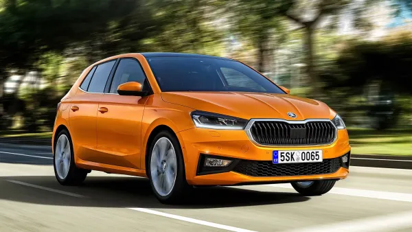 Skoda Fabia 2022 Naranja