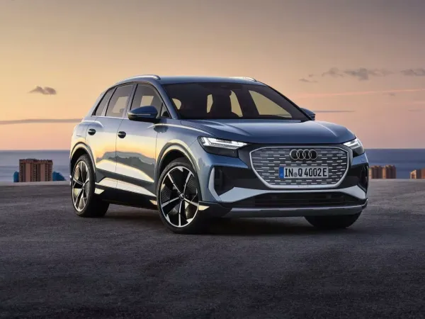 Audi Q4 e-tron Gris