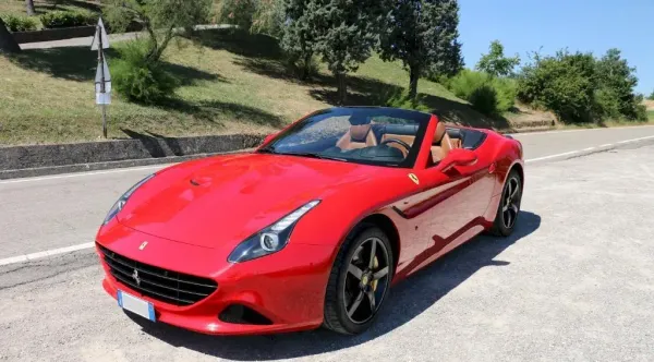 Ferrari California T Rojo