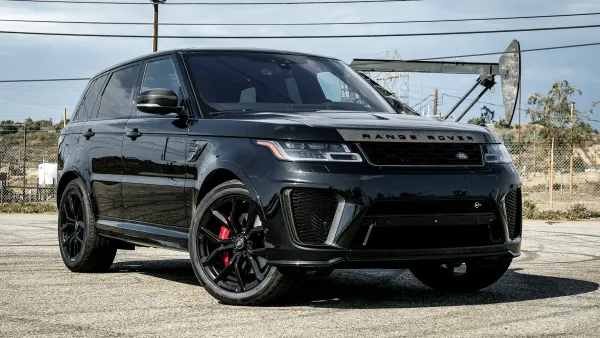 Range Rover Sport SVR Negro