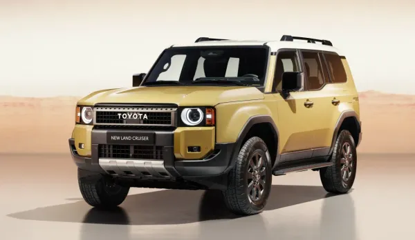 Toyota Land Cruiser 2024 Amarillo