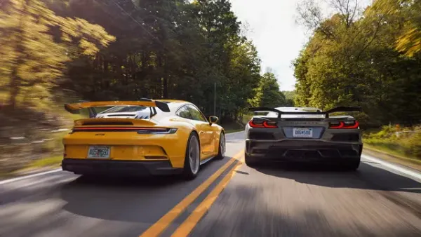 Chevrolet Corvette Z06 vs Porsche 911 GT3