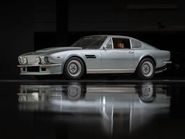 Aston Martin V8 Vantage Coupe 1985