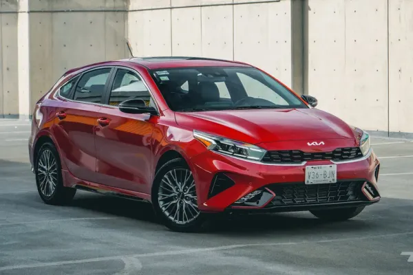 Kia Forte GT Hatchback 2022