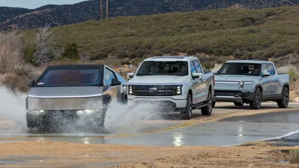 Tesla Cybertruck vs Rivian R1T vs Ford F-150 Lightning