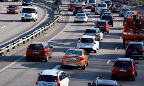 6 Autos Eléctricos en Ruta