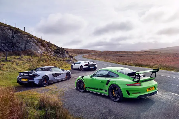 McLaren Artura vs Lamborghini Huracán Performante vs Porsche 911 Turbo S