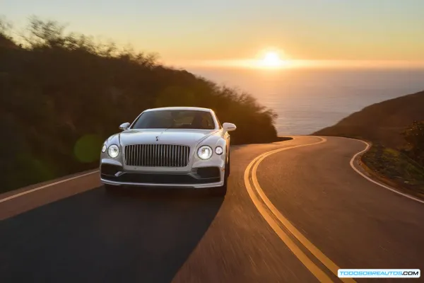 Bentley Flying Spur Hybrid