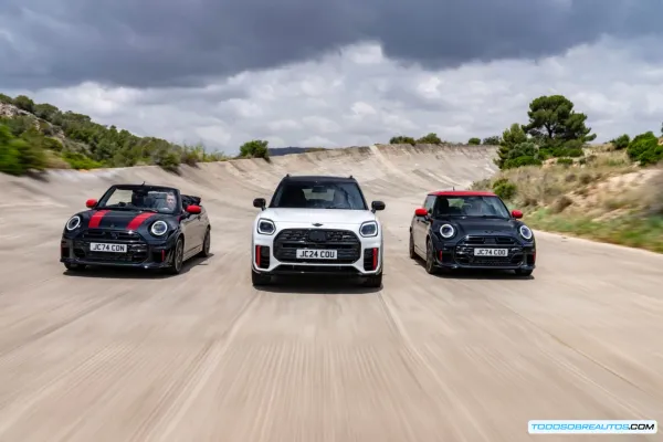 MINI John Cooper Works 2025