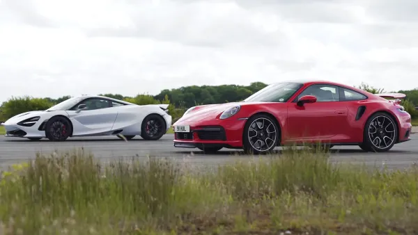 Porsche 918 Spyder vs 992 Turbo S