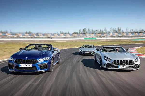 Audi R8 V10 Performance Spyder Vs Bmw M5 Competition: ¡la Batalla De 