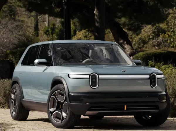 Rivian R3X 2027