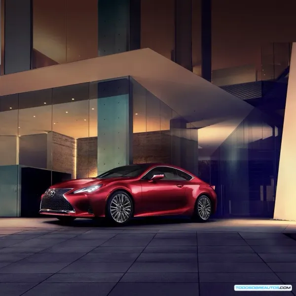 Lexus RC