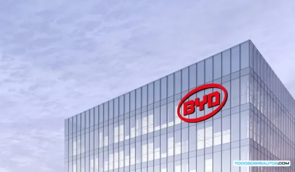 BYD Supera a Toyota en Ventas de EVs en Japón 2024