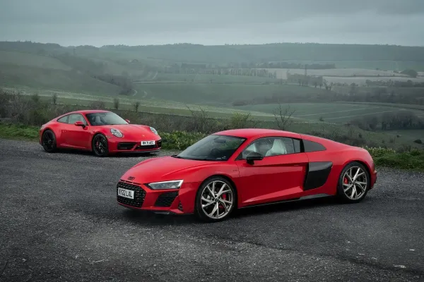 Audi R8 V10 RWD vs Quattro