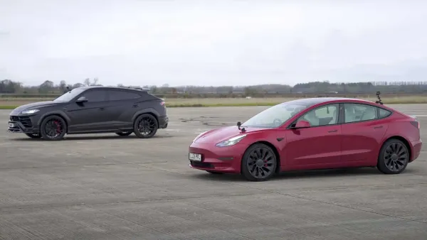 Tesla Model 3 Performance vs Lamborghini Urus