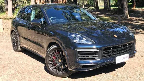 Porsche Cayenne 2021