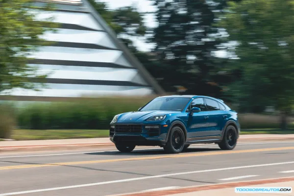 Porsche Cayenne Hybrid 2024