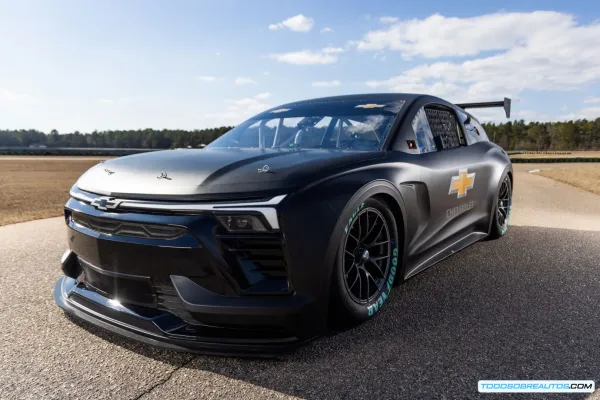 Chevrolet Blazer EV R Prototipo NASCAR