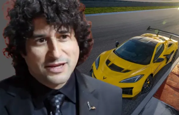 Harlan Charles, Gerente de Producto del Corvette, se Retira Forzosamente