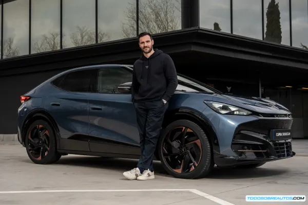 Saúl Craviotto, el campeón olímpico español, se electrifica con el Cupra Tavascan: Análisis y Opiniones