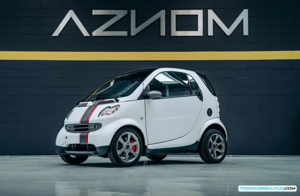 Smart ForTwo Eléctrico: Aznom 4Teen, el Coche Ideal para Adolescentes con un Toque de Lujo