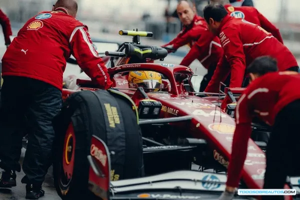 ¡Drama en Ferrari! Fallo en la Transmisión Afecta el Último Día de Test de Hamilton en Bahrein 2025